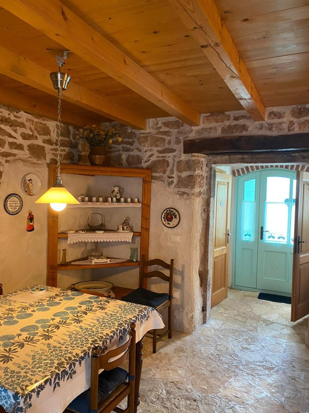 Domos Selene Casa Delle Farfalle Tinjan Exteriér fotografie